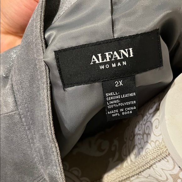 WOMAN Classic Gray Suede Jacket - Picture 15 of 15